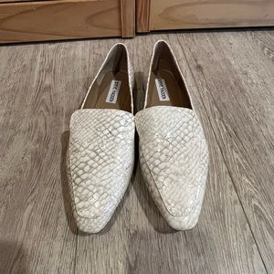 White croc Steve Madden loafers